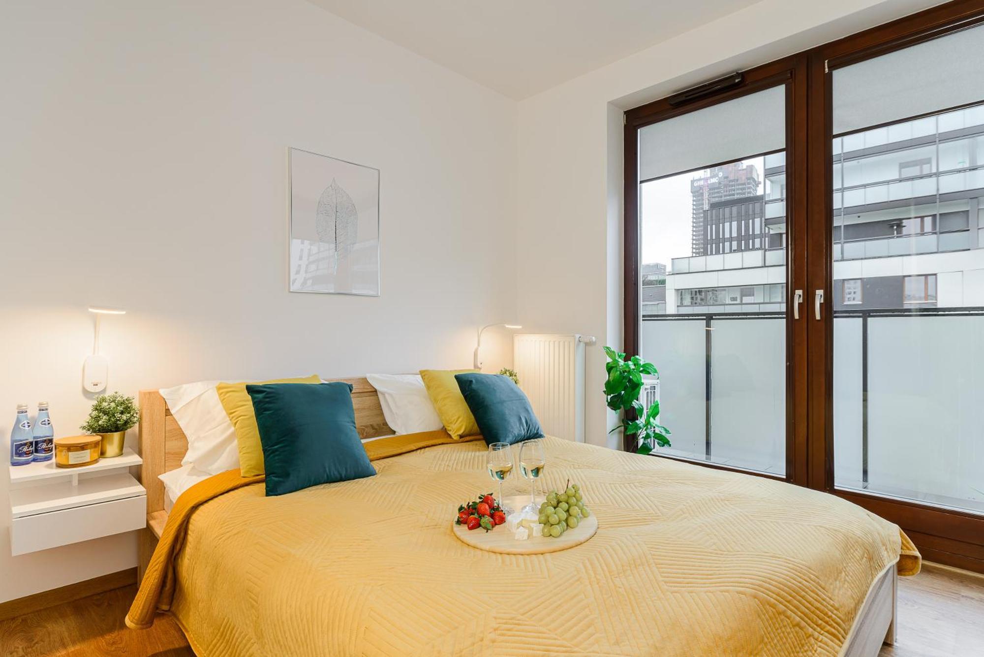 Luxury Apartments Mennica Residence With Parking 바르샤바 외부 사진